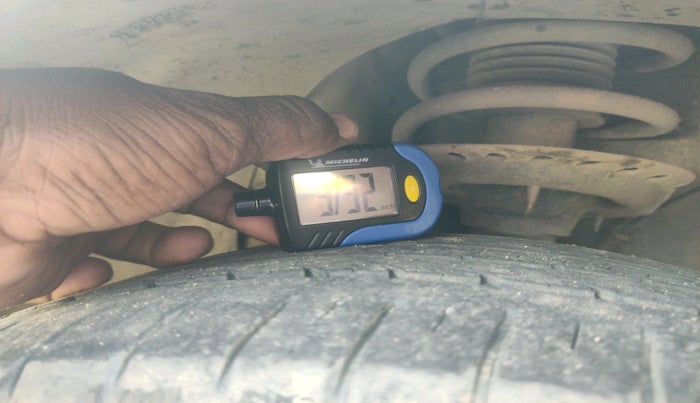 2015 Hyundai Elite i20 ASTA 1.2 (O), Petrol, Manual, 93,015 km, tyre