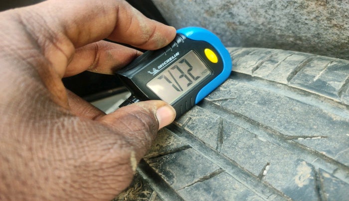 2015 Hyundai Elite i20 ASTA 1.2 (O), Petrol, Manual, 93,015 km, tyre