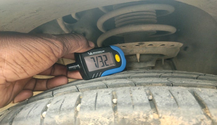 2015 Hyundai Elite i20 ASTA 1.2 (O), Petrol, Manual, 93,015 km, tyre