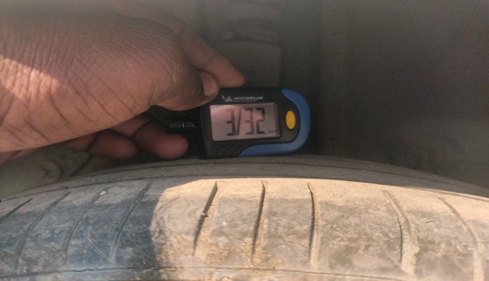 2015 Hyundai Elite i20 ASTA 1.2 (O), Petrol, Manual, 93,015 km, tyre