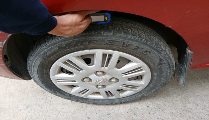 2011 Hyundai Santro Xing GLS, Petrol, Manual, 50,154 km, tyre