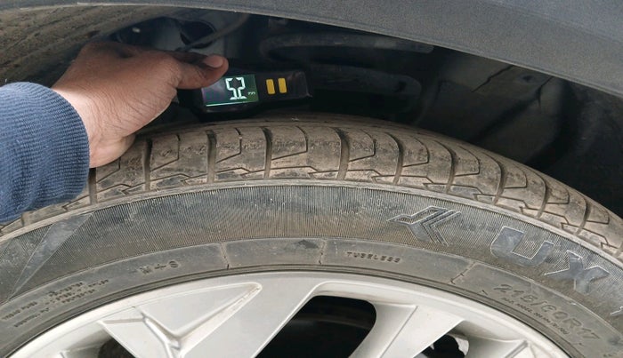 2021 Hyundai Creta SX 1.5 PETROL, Petrol, Manual, 30,048 km, tyre