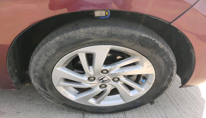 2016 Honda Jazz 1.5L I-DTEC V, Diesel, Manual, 1,13,998 km, tyre