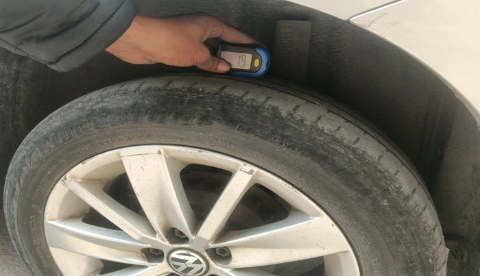 2016 Volkswagen Ameo HIGHLINE DSG 1.5 DIESEL , Diesel, Automatic, 1,00,308 km, tyre