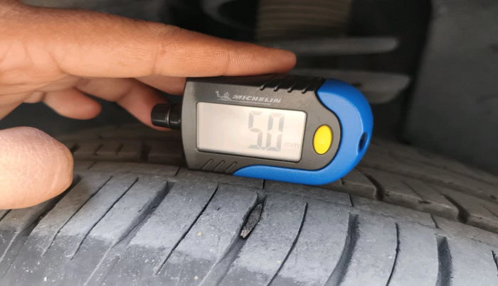 2023 Tata Harrier XT PLUS 2.0L KRYOTEC DARK EDITON, Diesel, Manual, 72,930 km, tyre