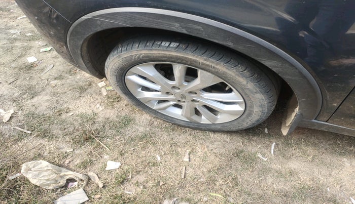 2019 Mahindra XUV300 W8 1.5 DIESEL, Diesel, Manual, 82,890 km, tyre