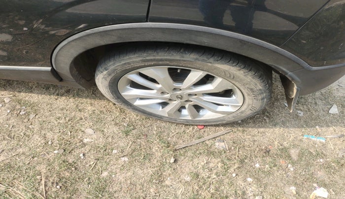 2019 Mahindra XUV300 W8 1.5 DIESEL, Diesel, Manual, 82,890 km, tyre