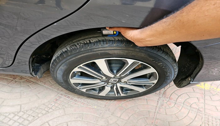 2022 Honda Amaze 1.2L I-VTEC VX, Petrol, Manual, 11,754 km, tyre