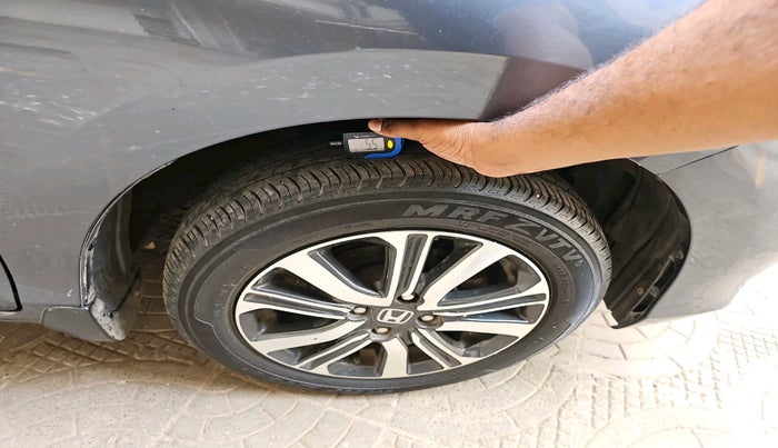 2022 Honda Amaze 1.2L I-VTEC VX, Petrol, Manual, 11,754 km, tyre