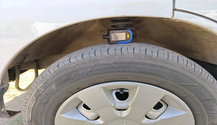 2022 Maruti Eeco 5 STR AC CNG (O), CNG, Manual, 52,800 km, tyre