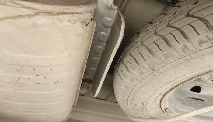 2022 Maruti Eeco 5 STR AC CNG (O), CNG, Manual, 52,800 km, tyre