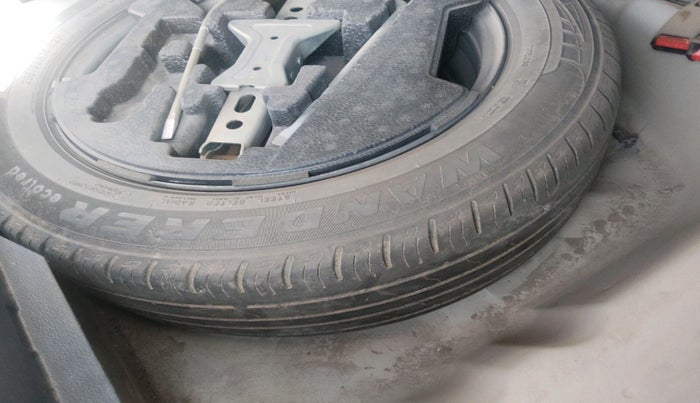 2022 Maruti BREZZA LXI, Petrol, Manual, 84,701 km, tyre