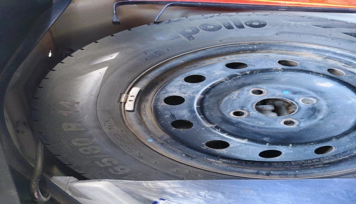 2017 Maruti Swift VDI, Diesel, Manual, 1,43,790 km, tyre