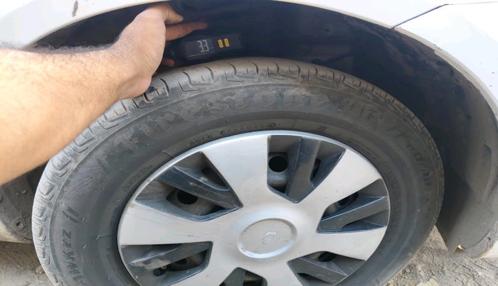 2017 Maruti Swift VDI, Diesel, Manual, 1,43,790 km, tyre