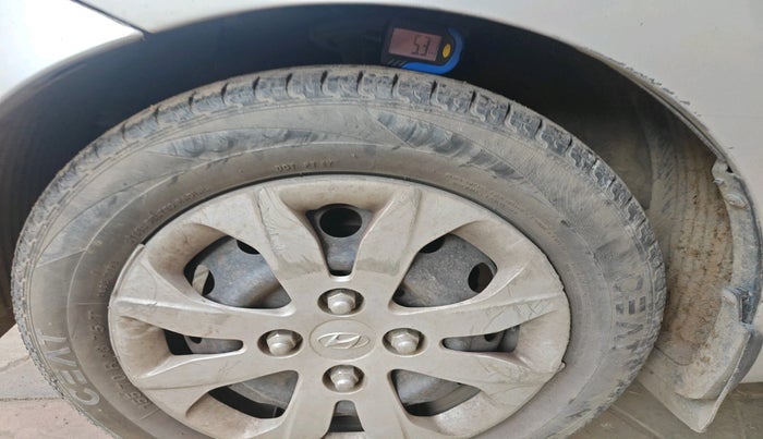 2014 Hyundai Eon MAGNA +, Petrol, Manual, 1,16,055 km, tyre