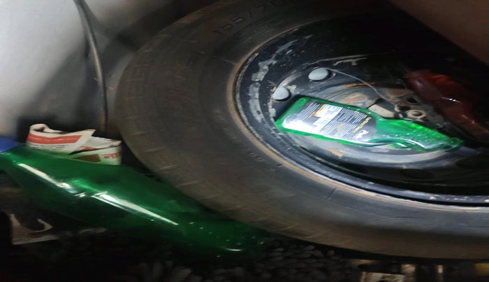 2014 Hyundai Eon MAGNA +, Petrol, Manual, 1,16,055 km, tyre