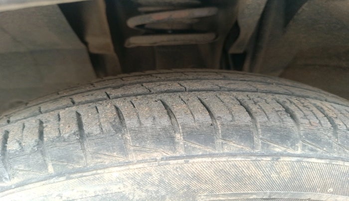 2020 Renault TRIBER RXT, Petrol, Manual, 31,727 km, tyre