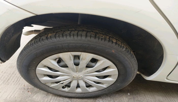 2014 Toyota Etios Liva G, Petrol, Manual, 56,580 km, tyre