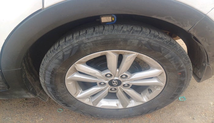 2017 Hyundai Creta S PLUS 1.4 DIESEL, Diesel, Manual, 1,96,457 km, tyre