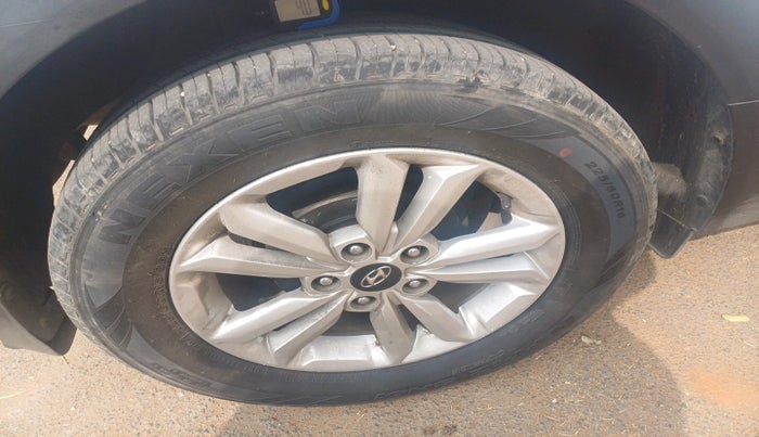 2017 Hyundai Creta S PLUS 1.4 DIESEL, Diesel, Manual, 1,96,457 km, tyre