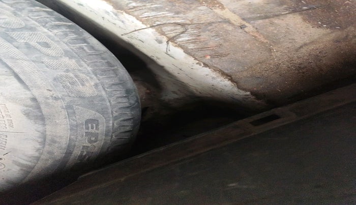 2014 Chevrolet Sail 1.2 LS, Petrol, Manual, 2,33,610 km, tyre