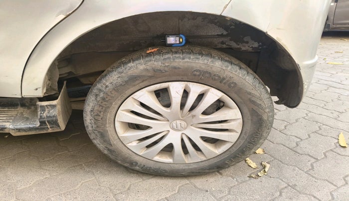 2013 Mahindra Quanto C6, Diesel, Manual, 80,594 km, tyre