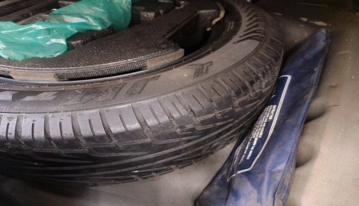 2016 Maruti S Cross ZETA 1.3, Diesel, Manual, 1,35,962 km, tyre