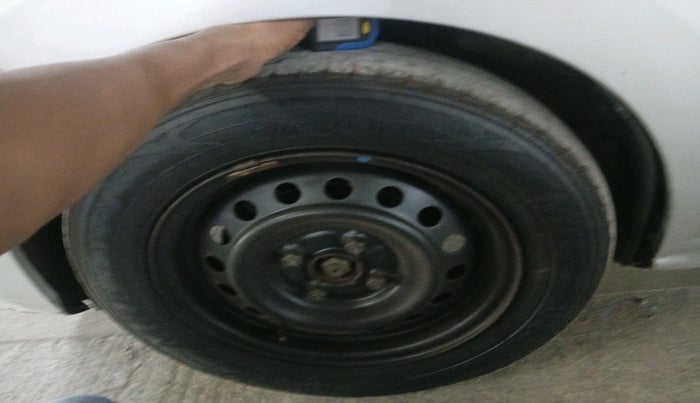 2015 Maruti Celerio VXI AMT, Petrol, Automatic, 48,305 km, tyre