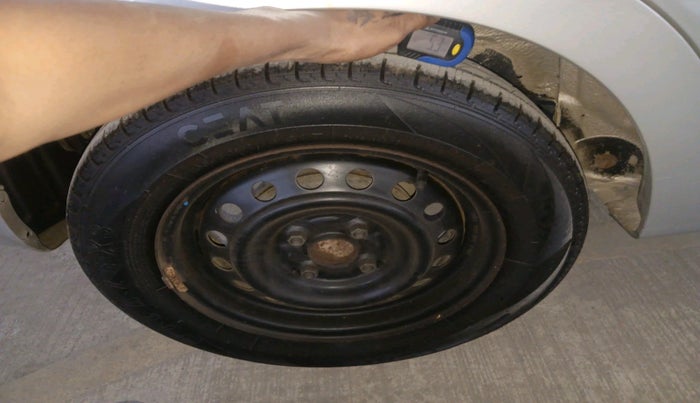 2015 Maruti Celerio VXI AMT, Petrol, Automatic, 48,305 km, tyre