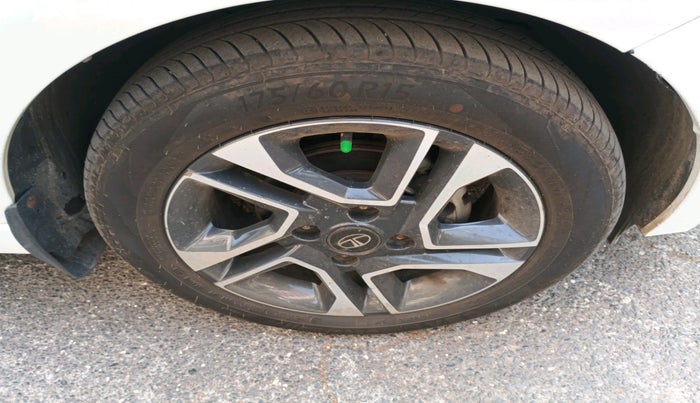 2021 Tata TIGOR XZA PLUS PETROL, Petrol, Automatic, 17,761 km, tyre