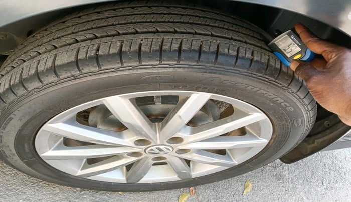 2021 Volkswagen Vento HIGHLINE PLUS 1.0L TSI AT, Petrol, Automatic, 6,761 km, tyre