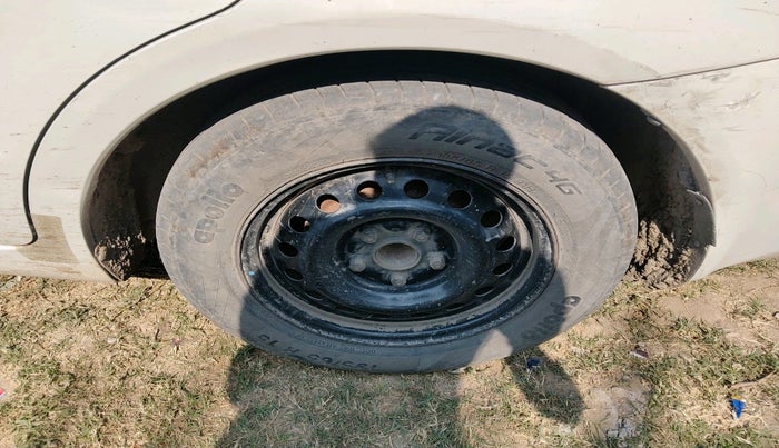 2010 Maruti SX4 VXI, Petrol, Manual, 89,477 km, tyre