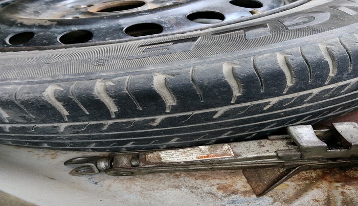 2010 Maruti SX4 VXI, Petrol, Manual, 89,477 km, tyre