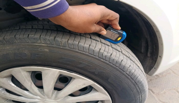 2016 Maruti Swift Dzire VDI, Diesel, Manual, 1,05,690 km, tyre