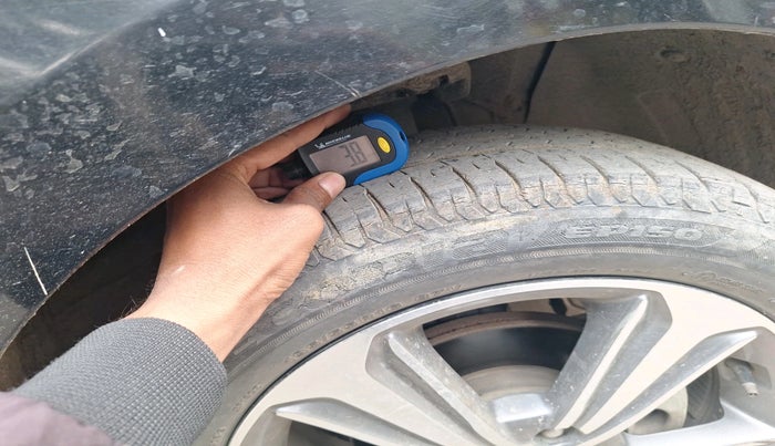 2018 Hyundai Verna 1.6 VTVT SX, Petrol, Manual, 40,303 km, tyre