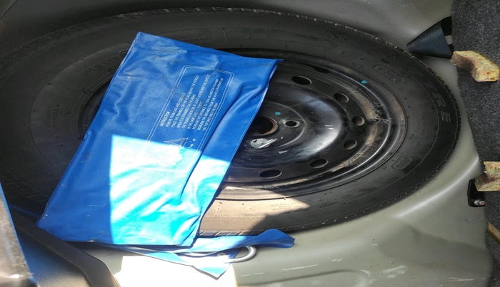 2012 Maruti Swift VXI, Petrol, Manual, 36,367 km, tyre