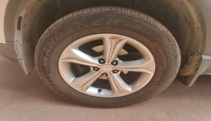 2024 Tata Harrier SMART (O), Diesel, Manual, 31,359 km, tyre