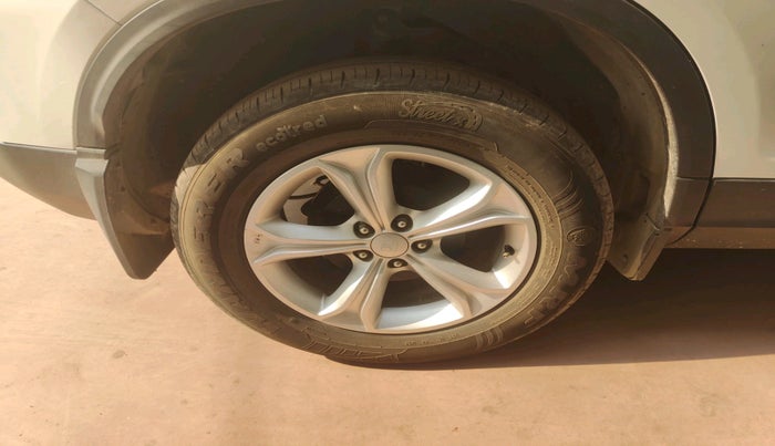 2024 Tata Harrier SMART (O), Diesel, Manual, 31,359 km, tyre