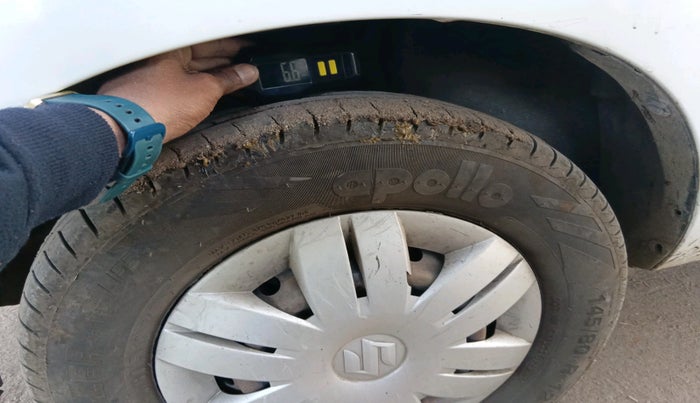 2014 Maruti Alto 800 LXI, Petrol, Manual, 44,107 km, tyre