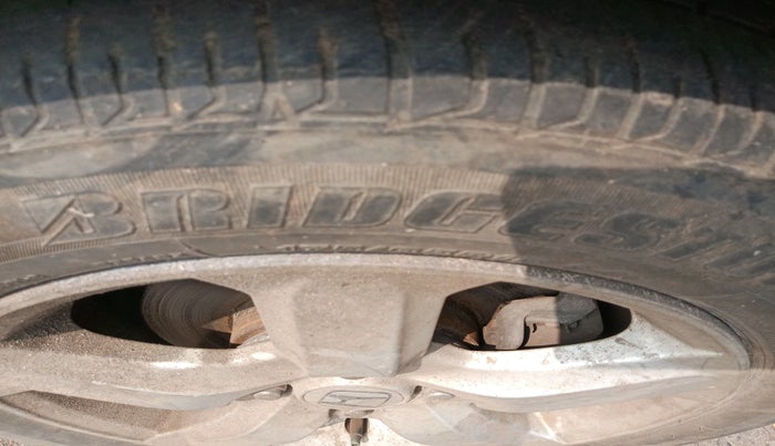 2010 Honda City 1.5L I-VTEC V MT, Petrol, Manual, 1,21,036 km, tyre