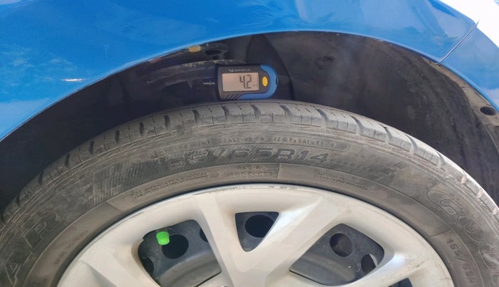 2017 Hyundai Grand i10 SPORTZ (O) 1.2 KAPPA VTVT, Petrol, Manual, 20,643 km, tyre