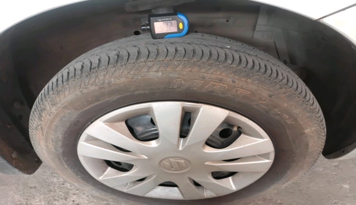 2012 Maruti Swift Dzire VDI, Diesel, Manual, 77,856 km, tyre