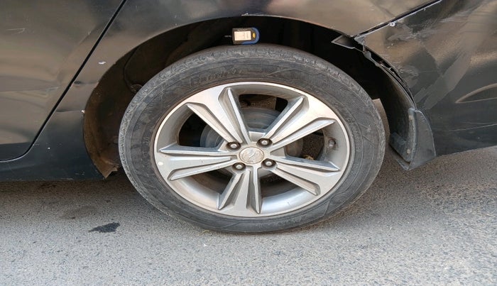 2018 Hyundai Verna 1.6 CRDI SX + AT, Diesel, Automatic, 1,22,878 km, tyre