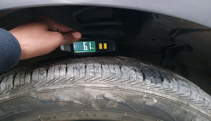 2014 Maruti Swift Dzire VXI, Petrol, Manual, 95,477 km, tyre