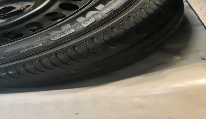 2019 Maruti Baleno DELTA PETROL 1.2, Petrol, Manual, 50,653 km, tyre