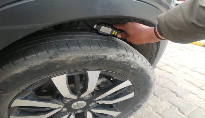 2018 Maruti Vitara Brezza VDI (O), Diesel, Manual, 1,96,369 km, tyre