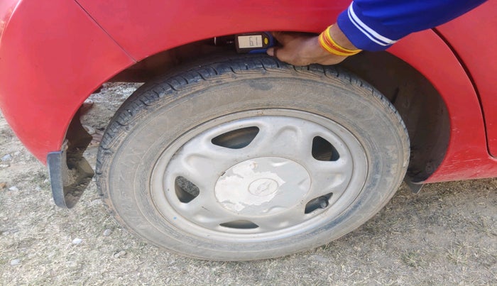 2011 Chevrolet Beat LT PETROL, Petrol, Manual, 86,746 km, tyre