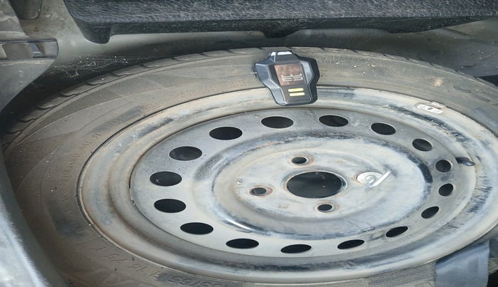 2018 Maruti Wagon R 1.0 VXI, Petrol, Manual, 59,918 km, tyre