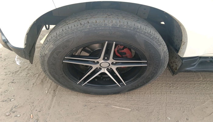 2019 Mahindra Scorpio S9, Diesel, Manual, 1,21,498 km, tyre