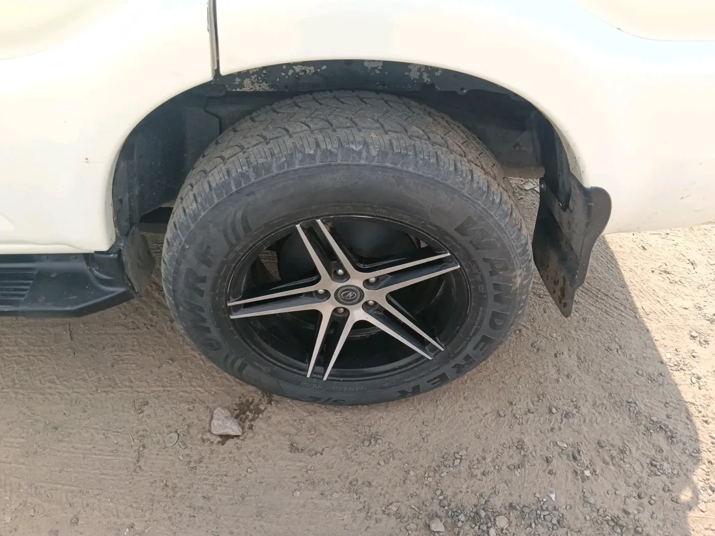 2019 Mahindra Scorpio S9, Diesel, Manual, 1,21,498 km, tyre